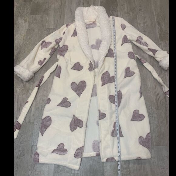 New Secret Treasures Hearts Winter White Superminky Sleep Robe - Medium - Picture 8 of 10